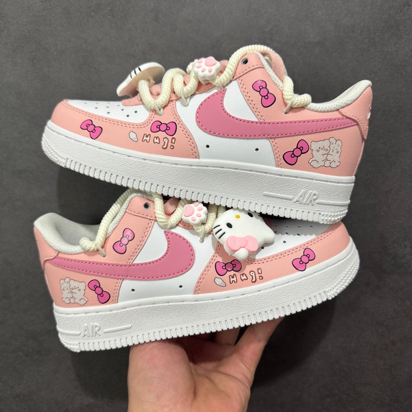 Nike Air Force 1 HelloKitty